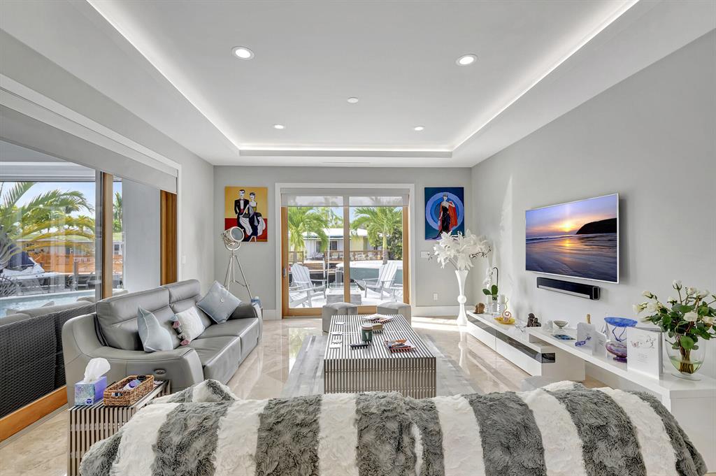 BOCA HARBOUR - Residential