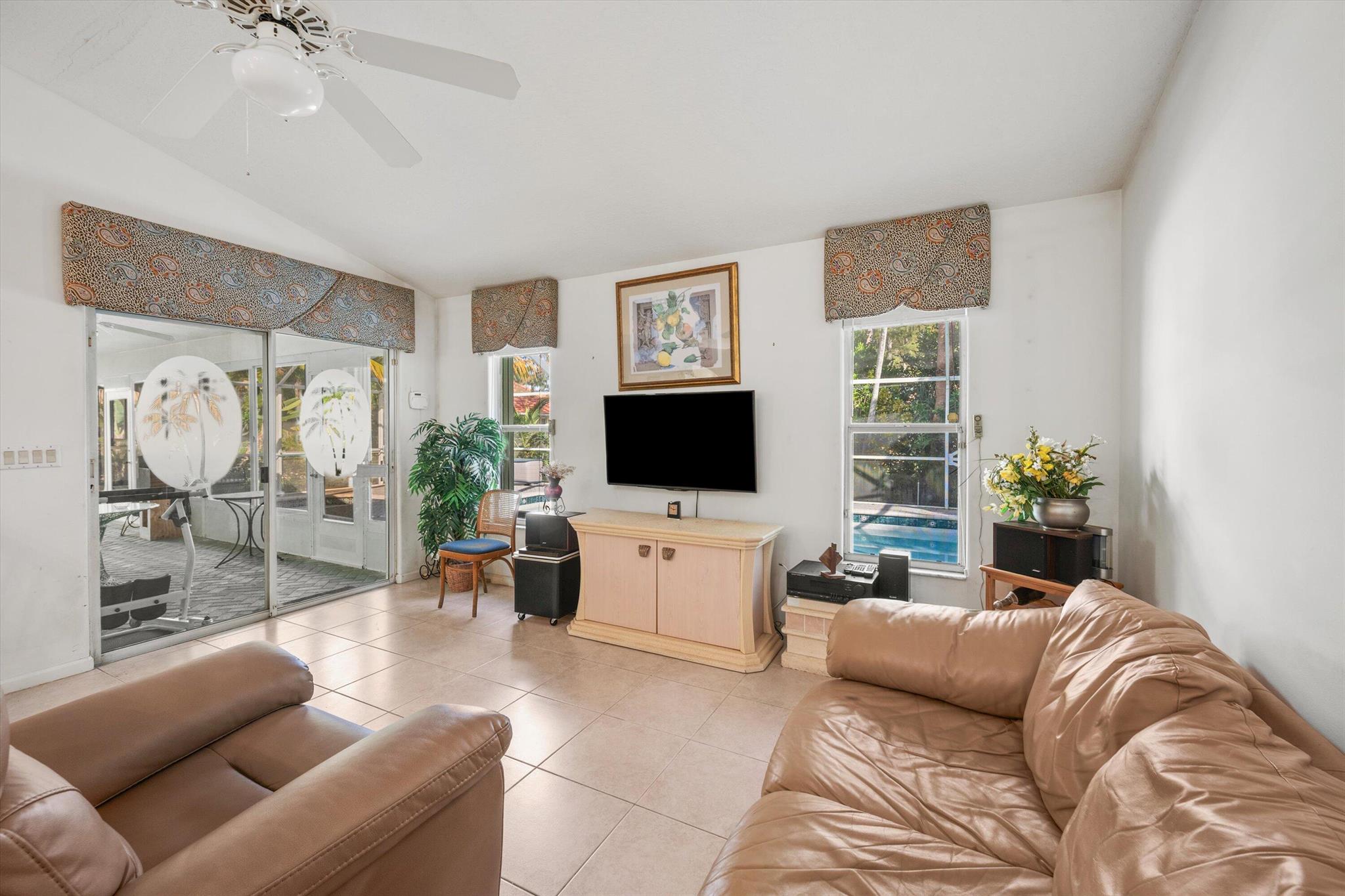 CYPRESS HEAD UNIT 2 - Residential