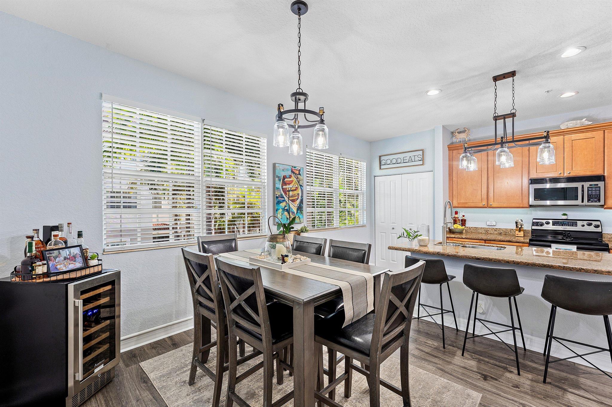 OCEAN CAY - Residential