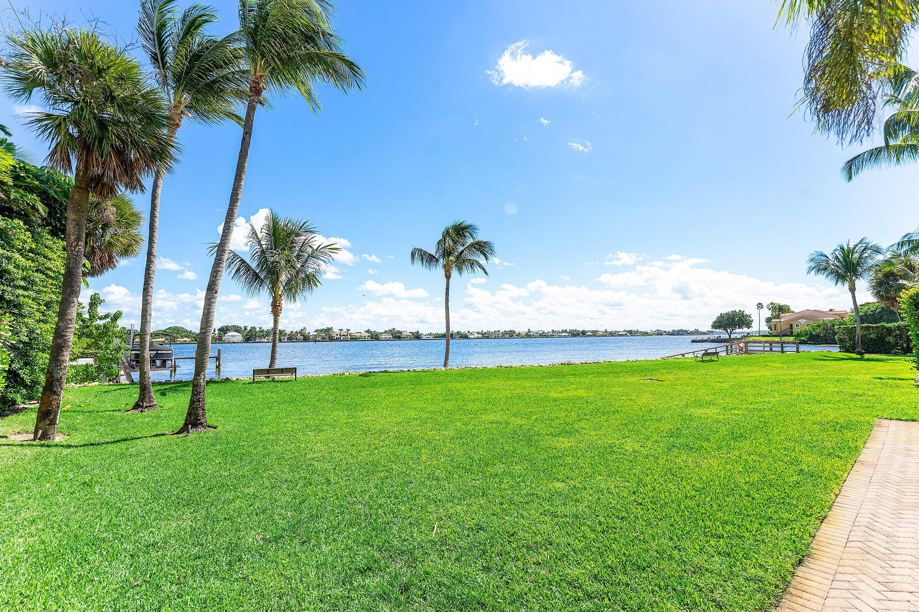 OCEAN CAY - Residential