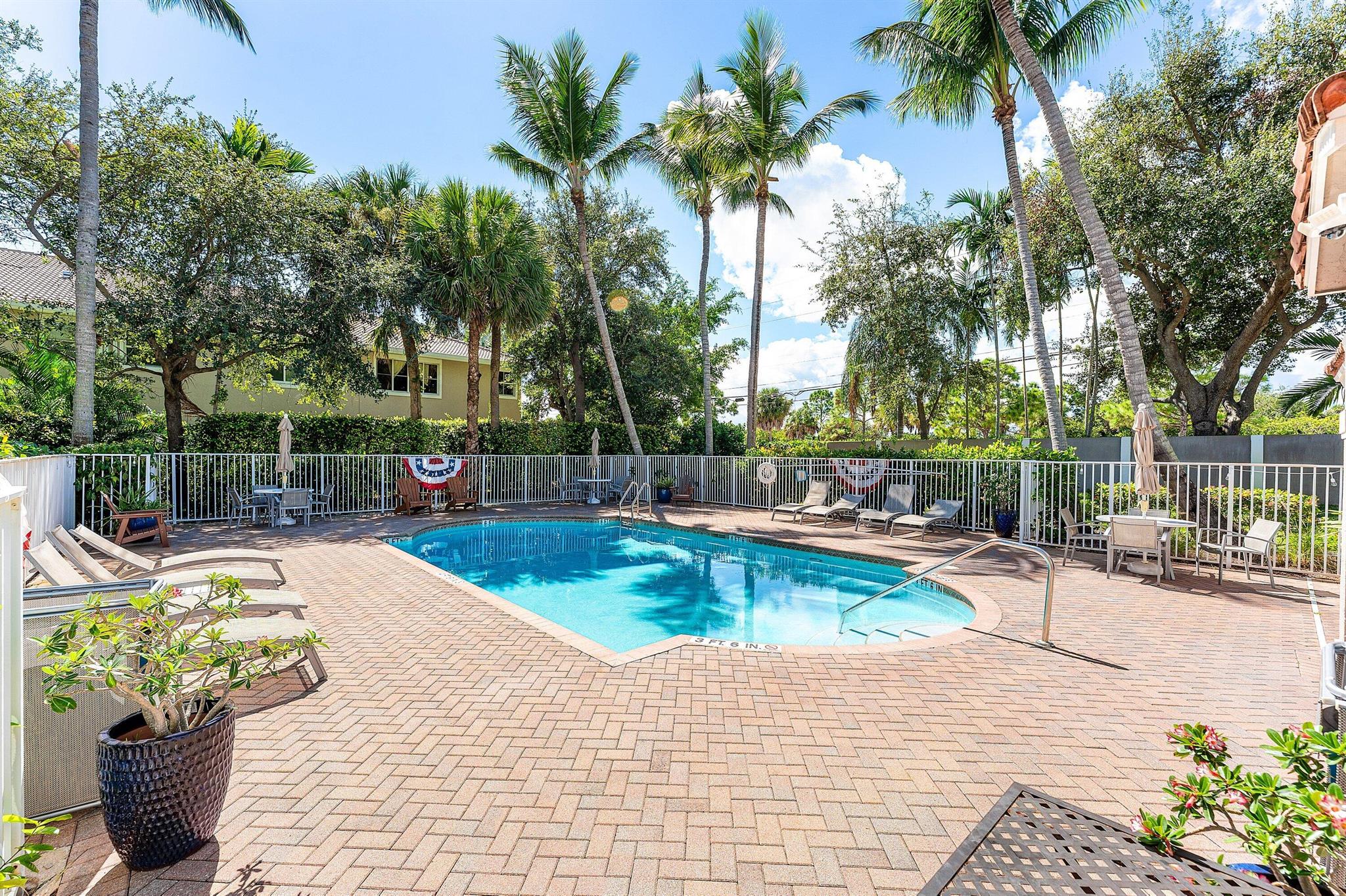 OCEAN CAY - Residential