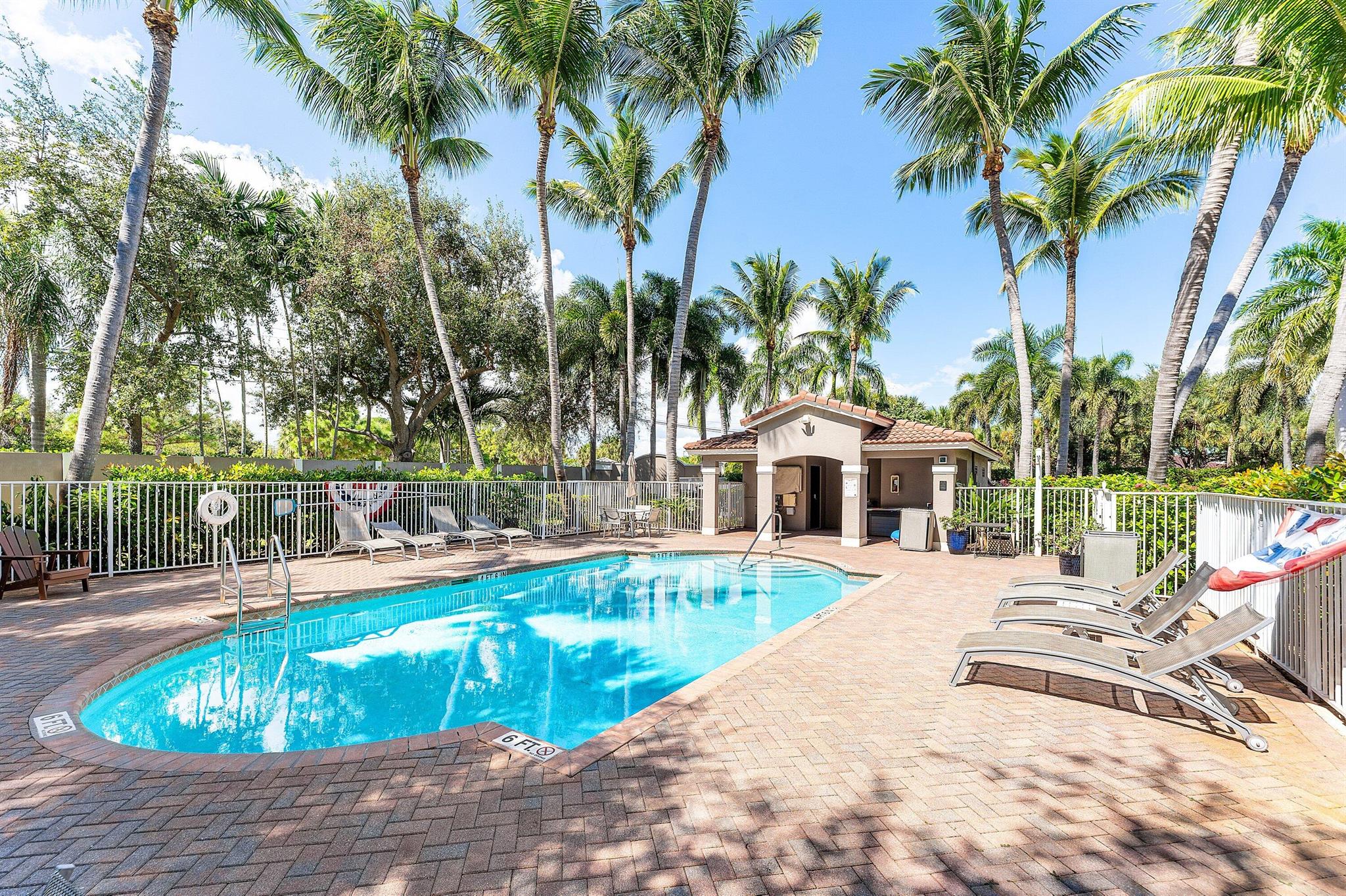 OCEAN CAY - Residential