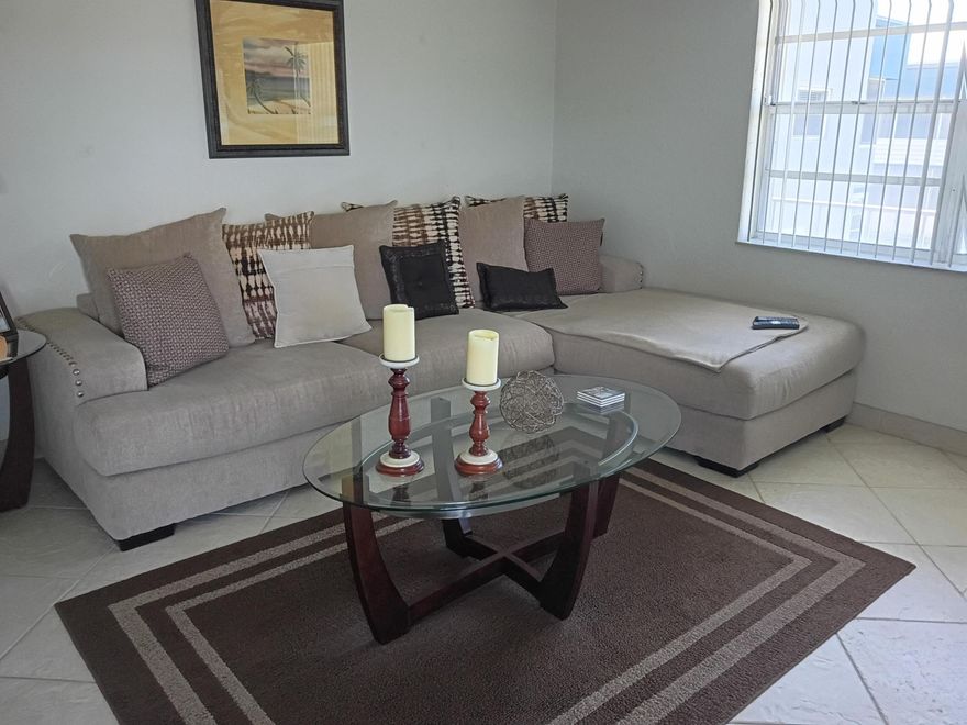CORNER UNIT RETREAT, RENOVATED 1 BEDROOM, 1.5 BATHS. COZY AND BRIGHT. BALCONY TO ENJOY PRIVATE TREE LINED WATER VIEW. OPEN LIVING ROOM CONCEPT, NEW AC UNIT, WASHER, DRYER IN UNIT. VIBRANT GATED COMMUNITY OFFERS A MULTIPLE OF AMENITIES, INCLUDING DINING AND TRANSPORTATION. MANAGER ON-SITE. CONVENIENT DELRAY BEACH LOCATION. TASTEFULL FURNITURE IS AVAILABLE.