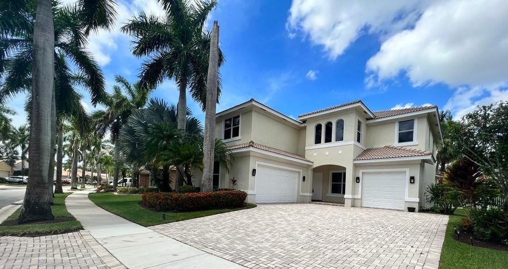 Photo of 1819 Mariners Lane, Weston, FL 33327 (MLS # F10408085)