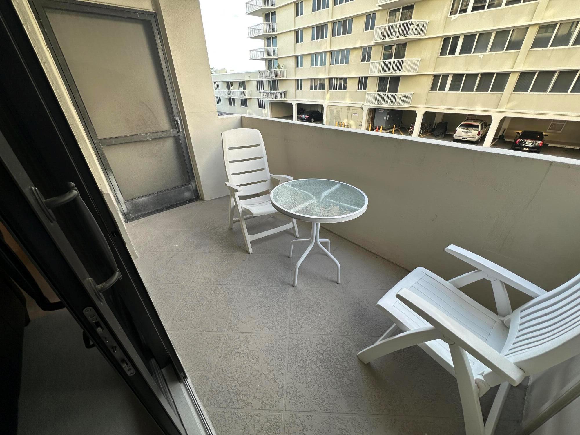 MAYAN TOWERS CONDO II - Residential Lease