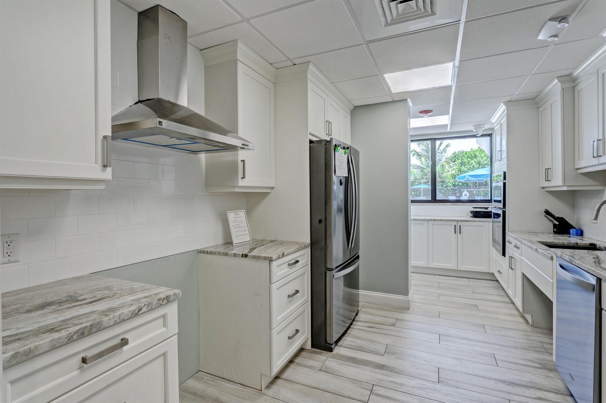 MAYAN TOWERS CONDO II - Residential Lease