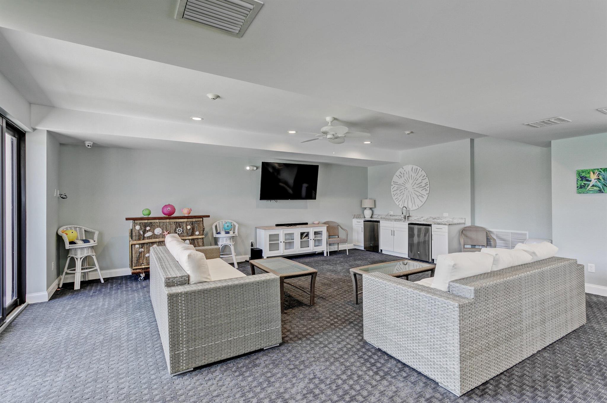 MAYAN TOWERS CONDO II - Residential Lease