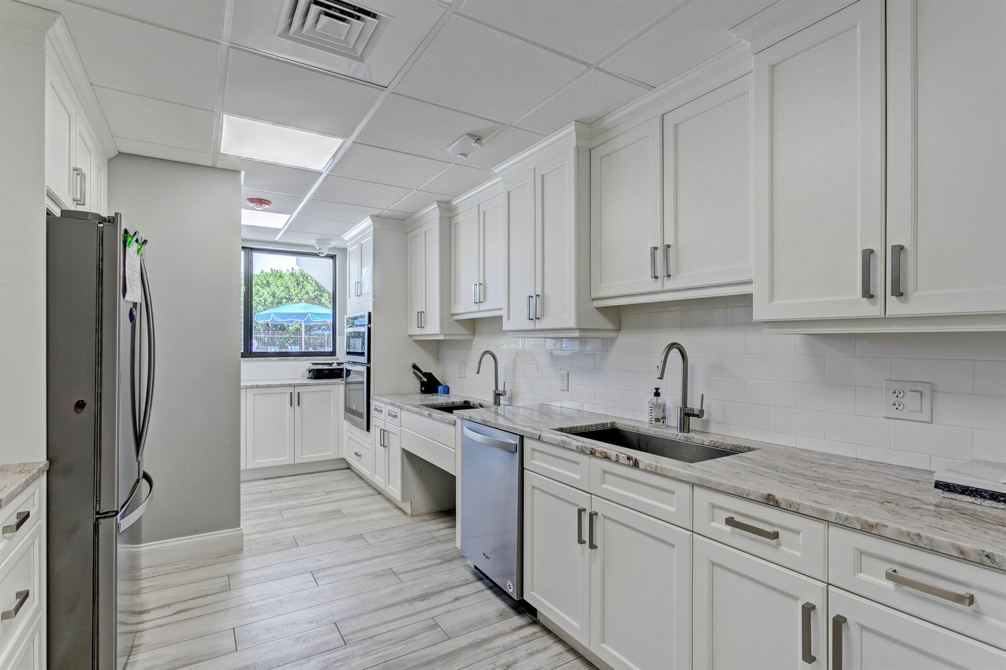 MAYAN TOWERS CONDO II - Residential Lease