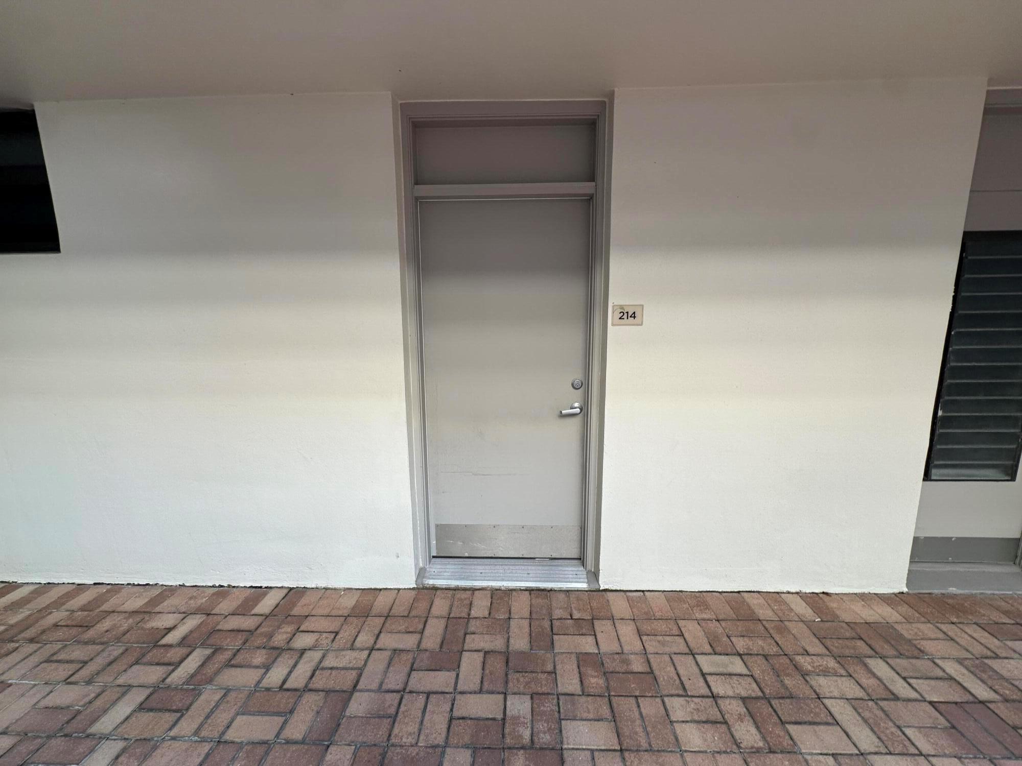 MAYAN TOWERS CONDO II - Residential Lease