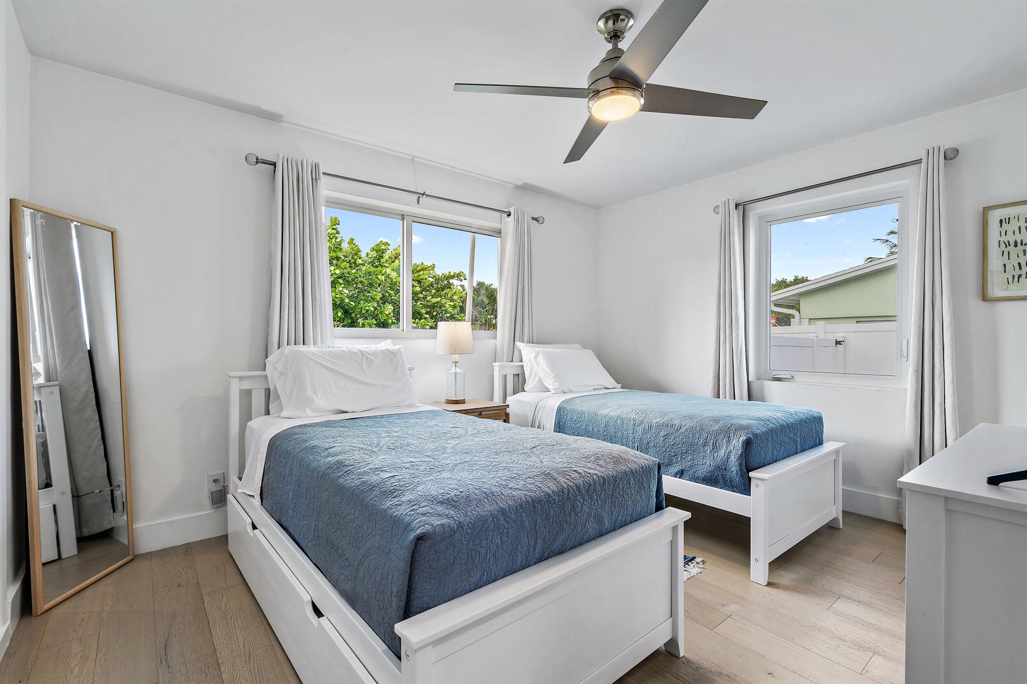 NORTH PALM BEACH VILLAGE - Residential Lease