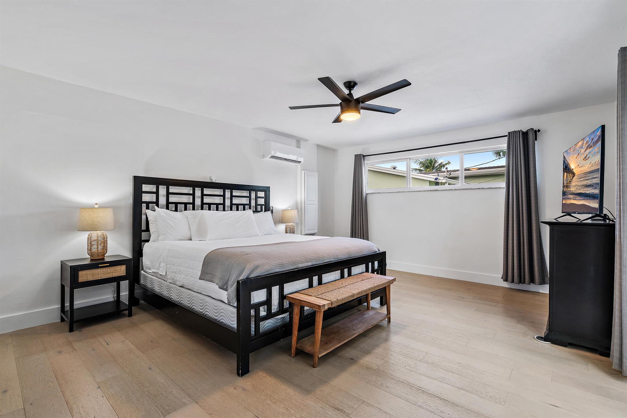 NORTH PALM BEACH VILLAGE - Residential Lease