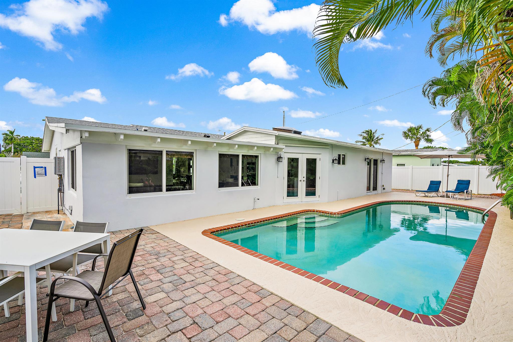 NORTH PALM BEACH VILLAGE - Residential Lease