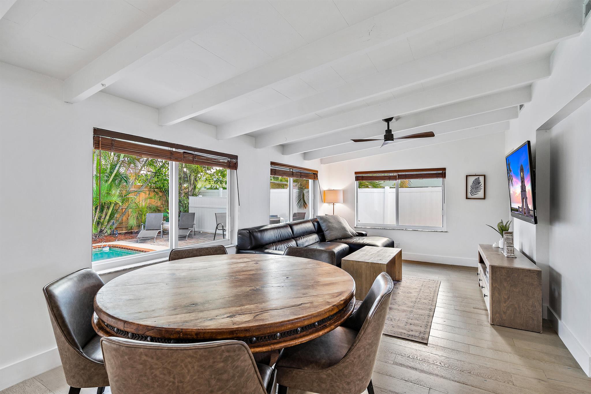 NORTH PALM BEACH VILLAGE - Residential Lease