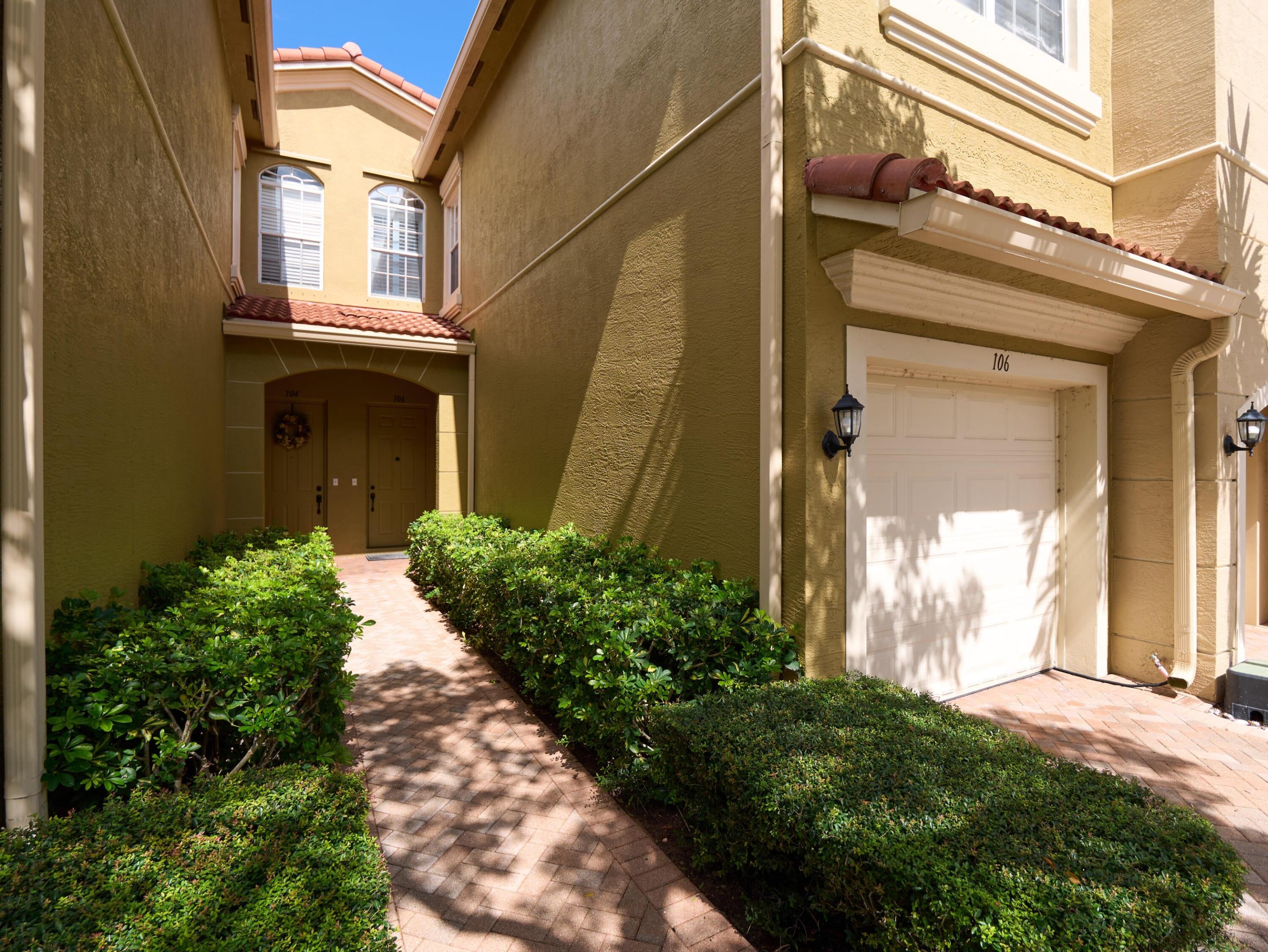 Properties 4930 Bonsai Circle 106