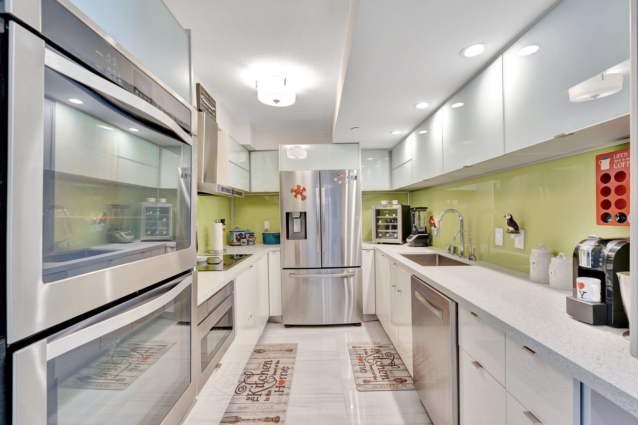 1900 S Ocean Boulevard 8g