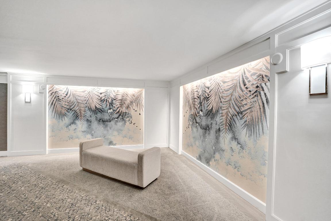 BARCLAY CONDO - Residential