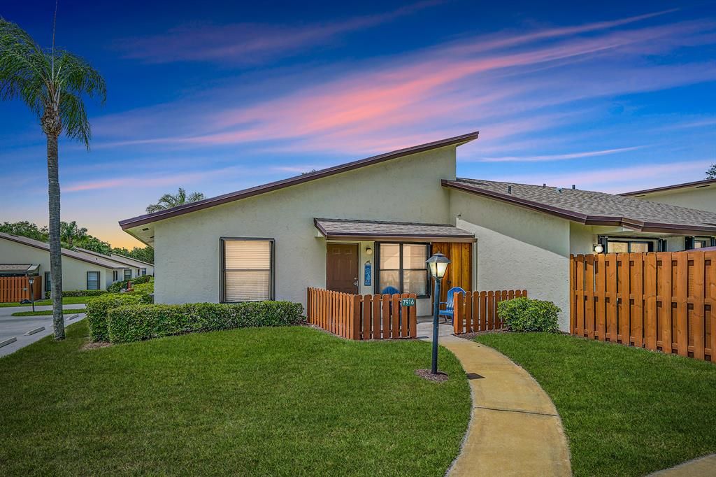 Photo of 7916 SE Villa Circle Cir #2701, Hobe Sound, FL 33455 (MLS # R10715505)