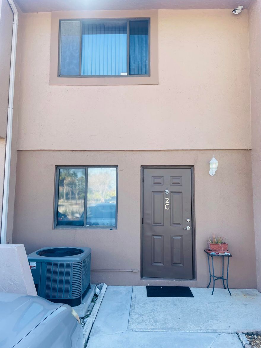Beatifull Townhouse Awaits! 
2-bedroom, 1.5-bath townhouse. Located on a quiet, safe street with easy access to main roads. Furnished; Unfurnished
Very easy to show, come see it for yourself!