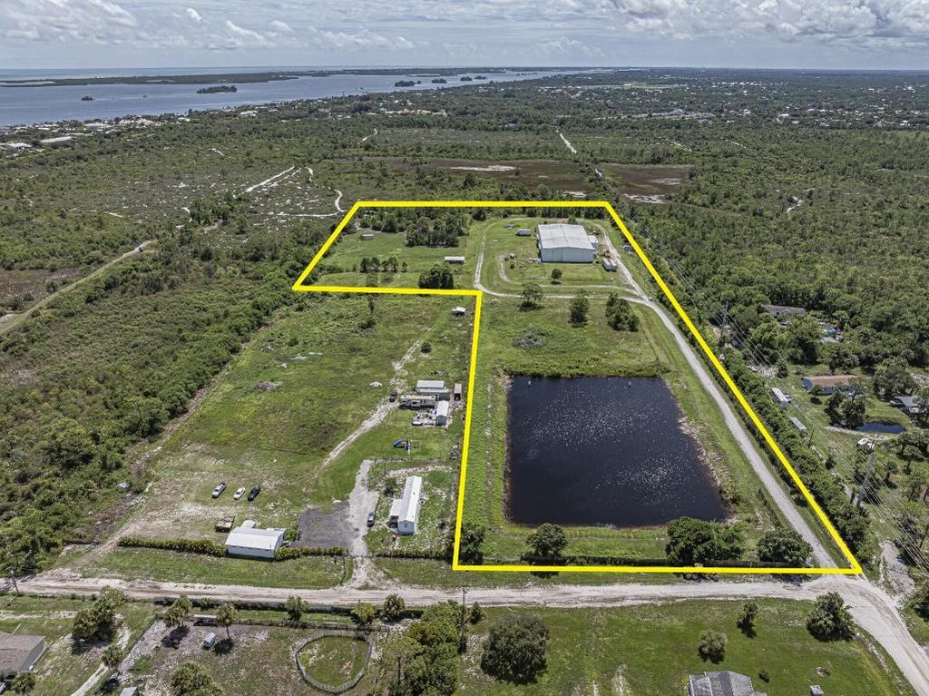 Photo of 7550 129th Street, Sebastian, FL 32958 (MLS # R11122379)