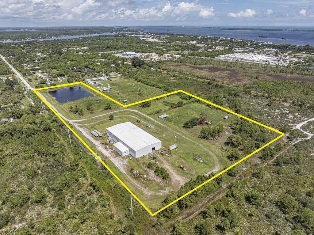 Photo of 7550 129th Street, Sebastian, FL 32958 (MLS # R11122379)