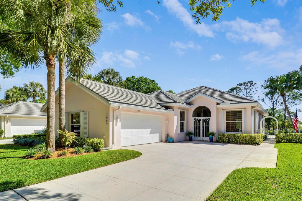 Photo of 7684 SE Bay Cedar Circle, Hobe Sound, FL 33455 (MLS # R11071180)