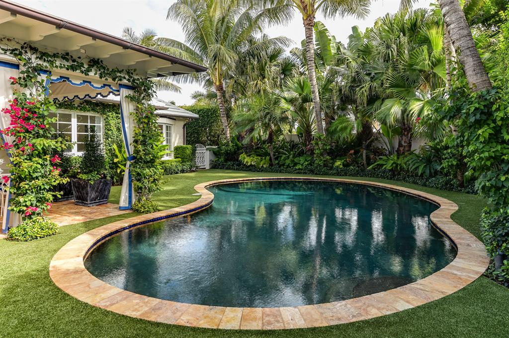 Via Vizcaya - Residential