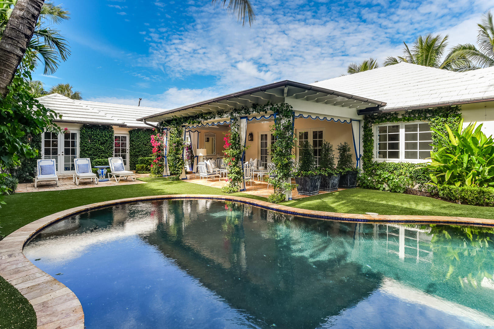 Via Vizcaya - Residential