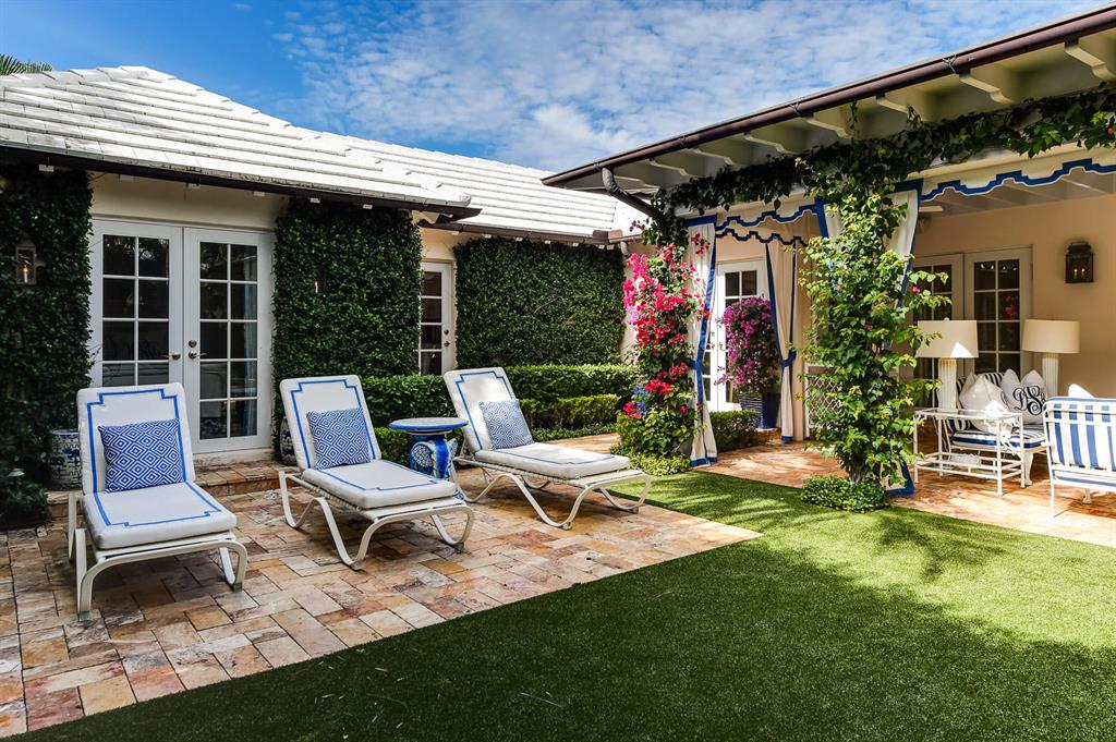 Via Vizcaya - Residential