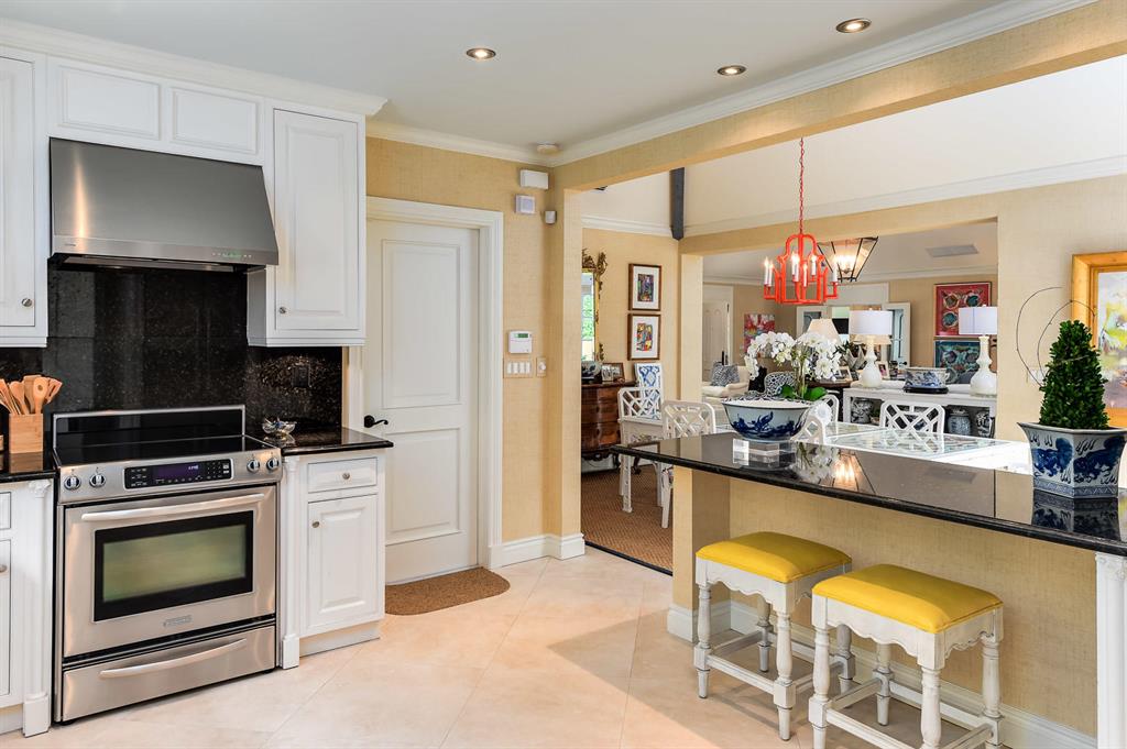 Via Vizcaya - Residential