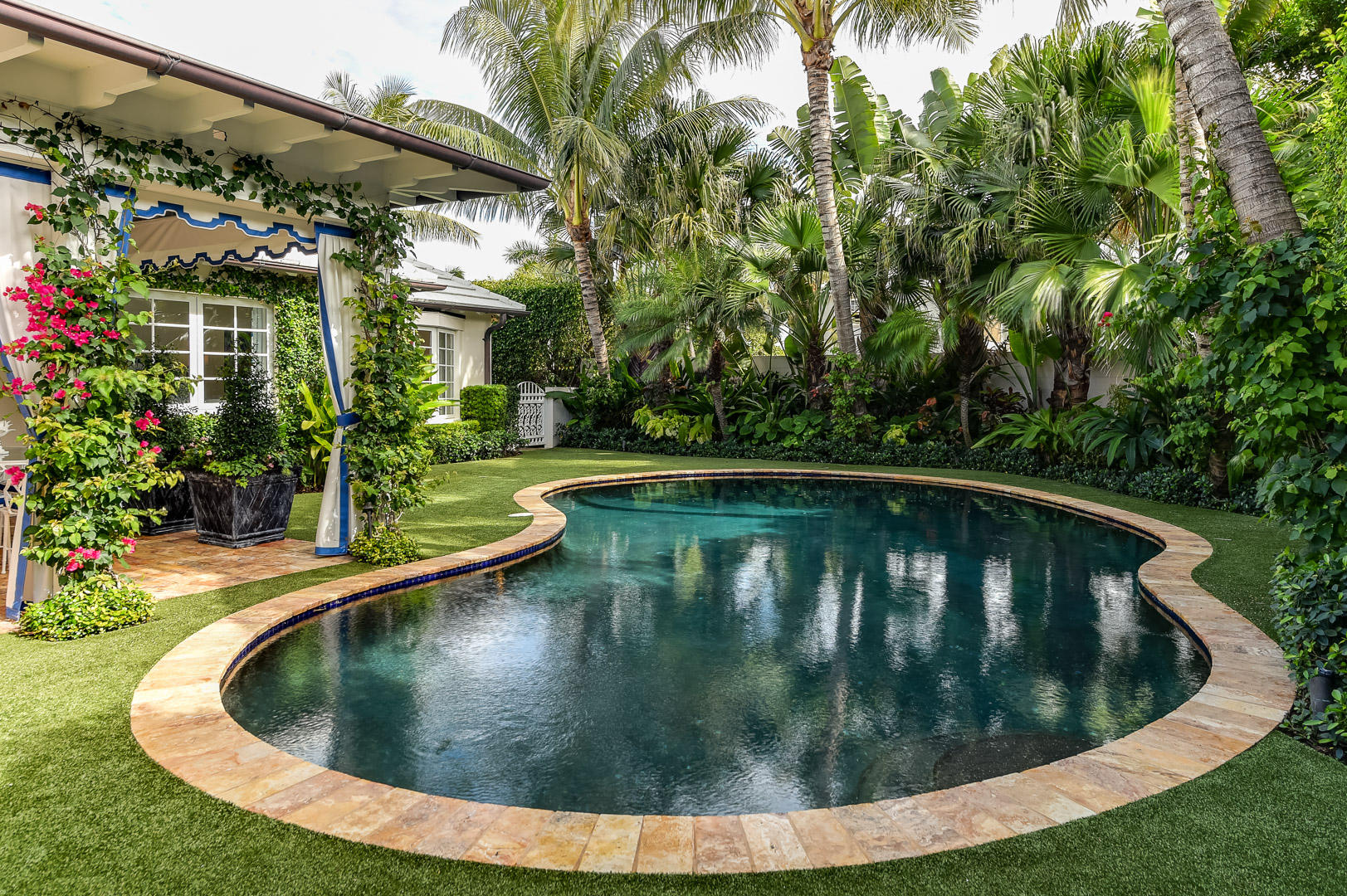 Via Vizcaya - Residential