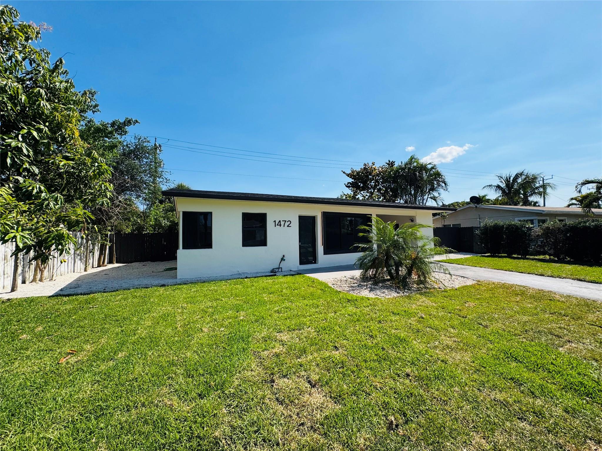 1472 NE 30th Ct