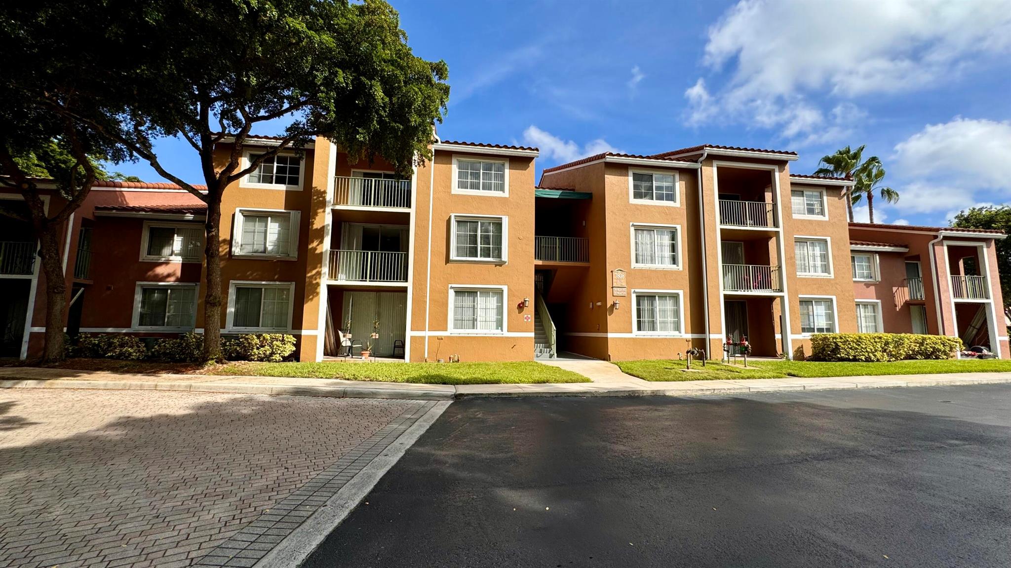 ST ANDREWS AT BOYNTON BEA - Residential Lease