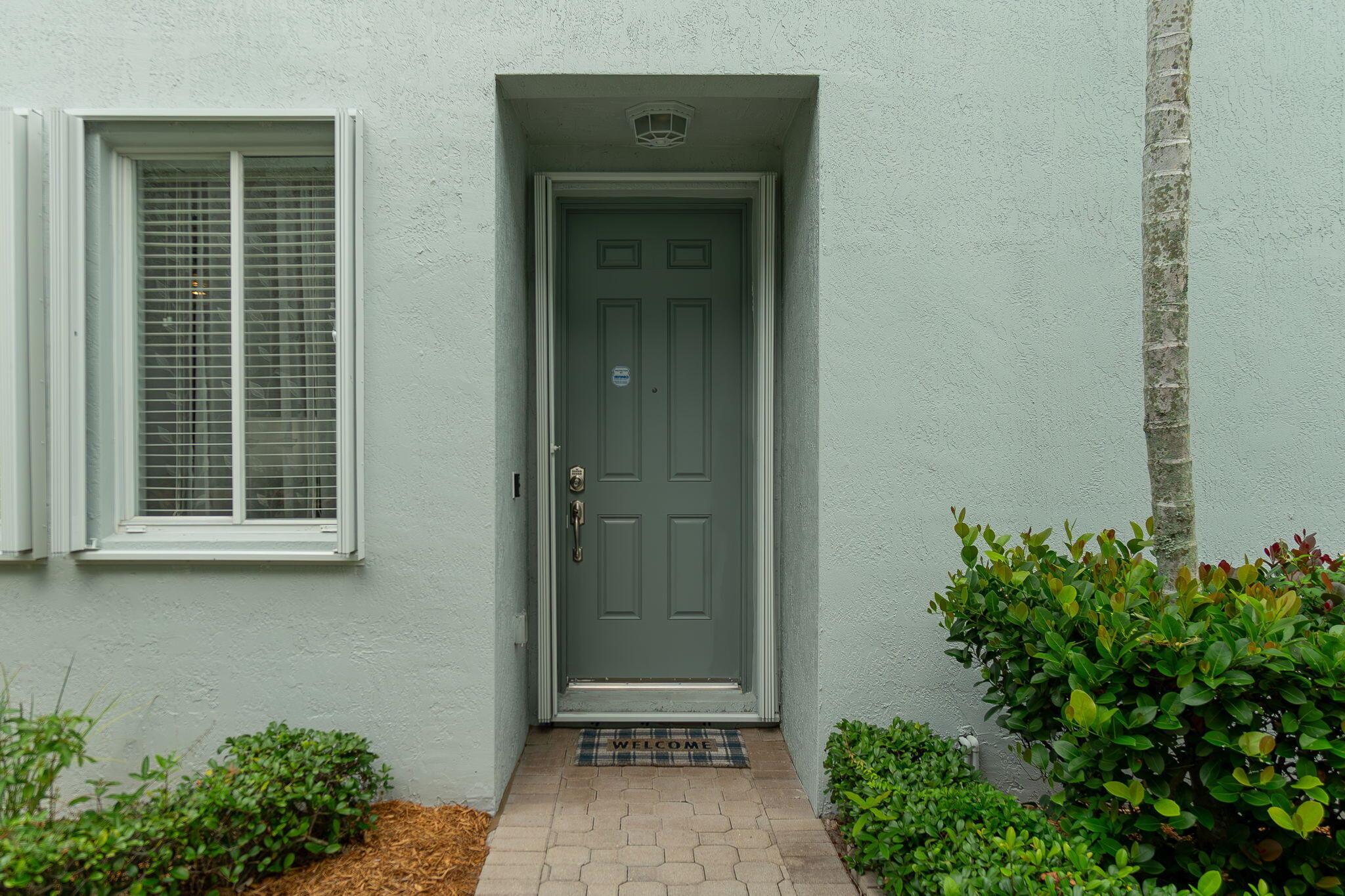 3185 Laurel Ridge Circle