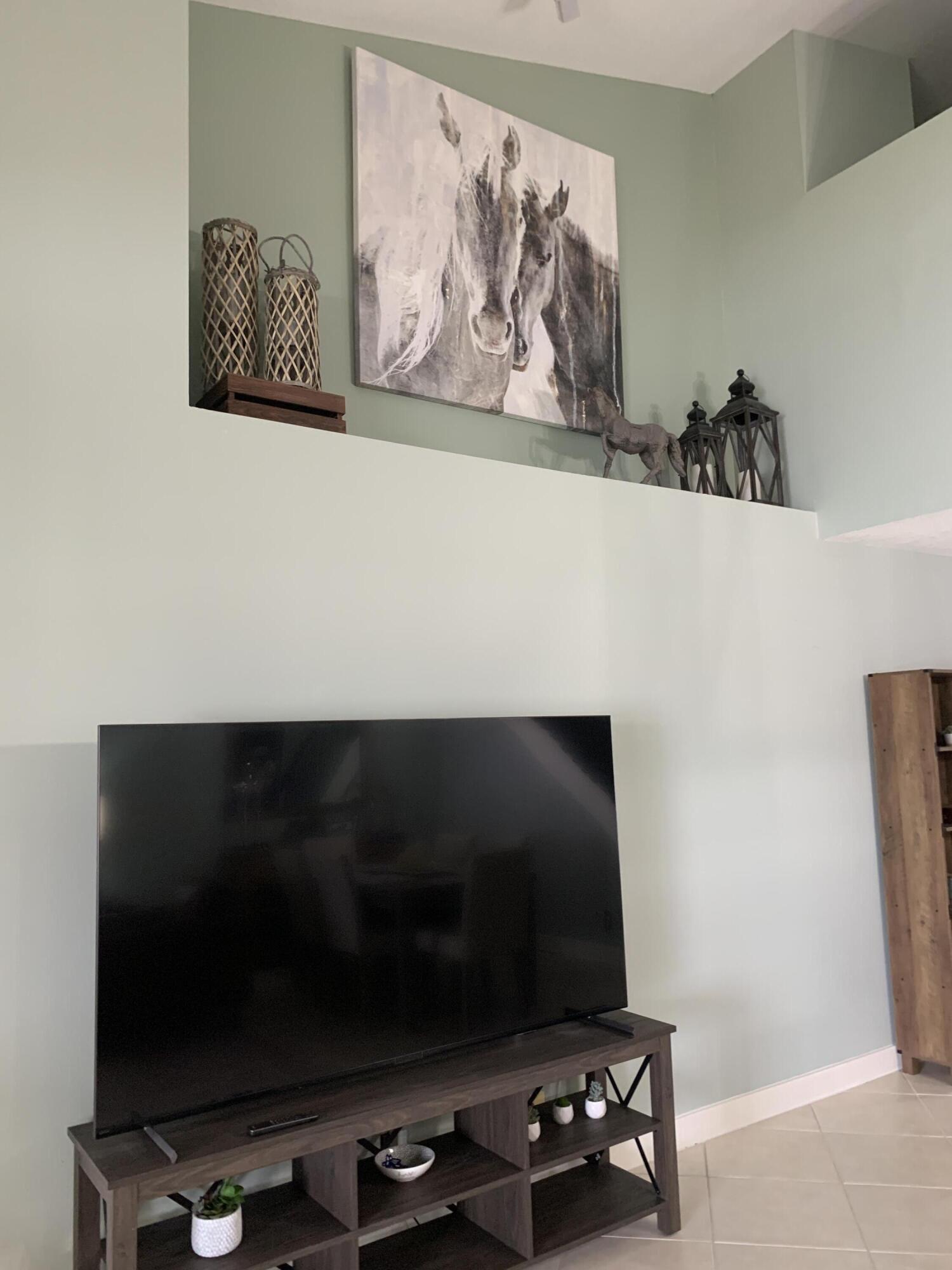 WELLINGTONS EDGE PAR 78 PH 2 - Residential Lease