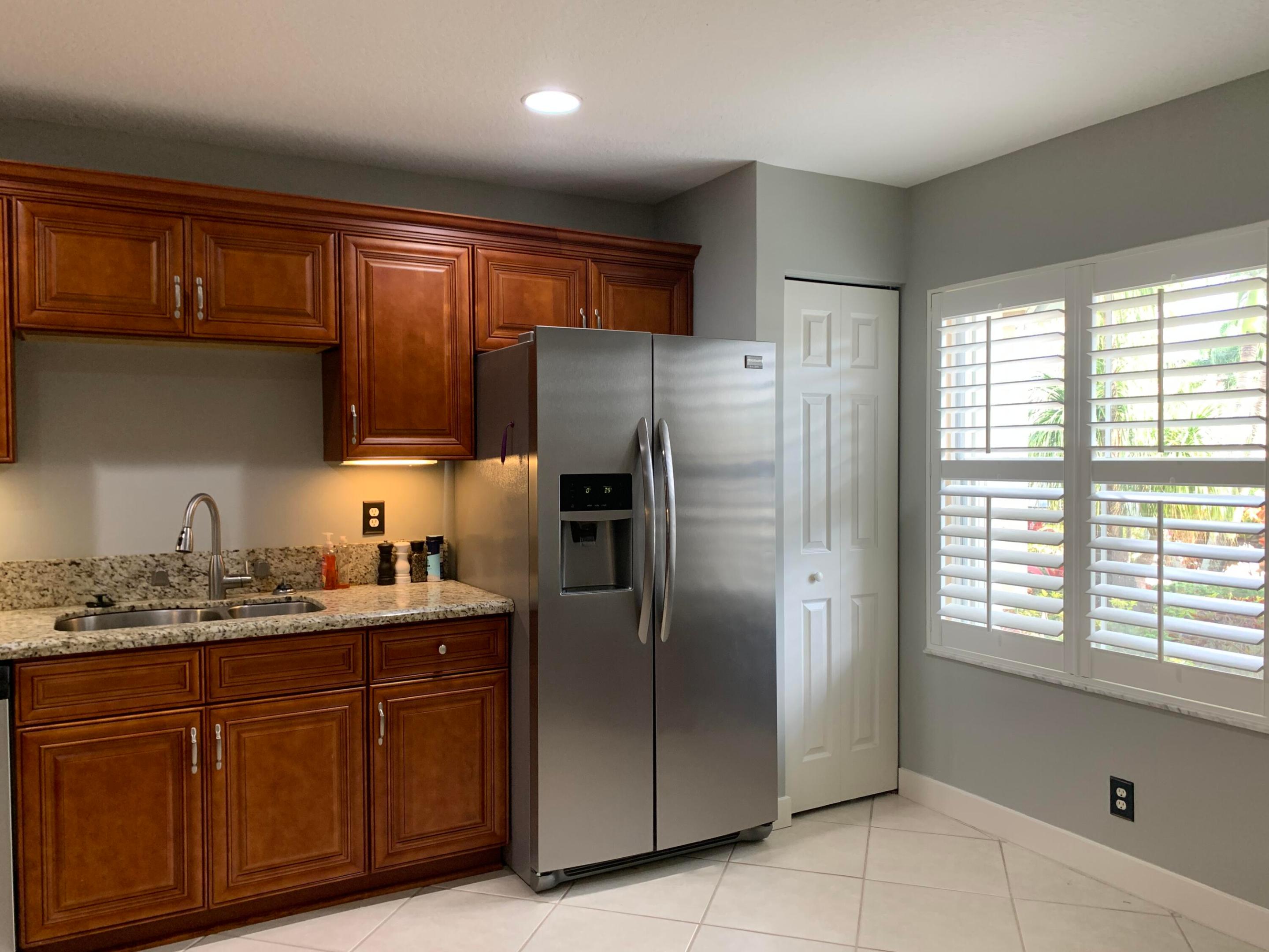 WELLINGTONS EDGE PAR 78 PH 2 - Residential Lease