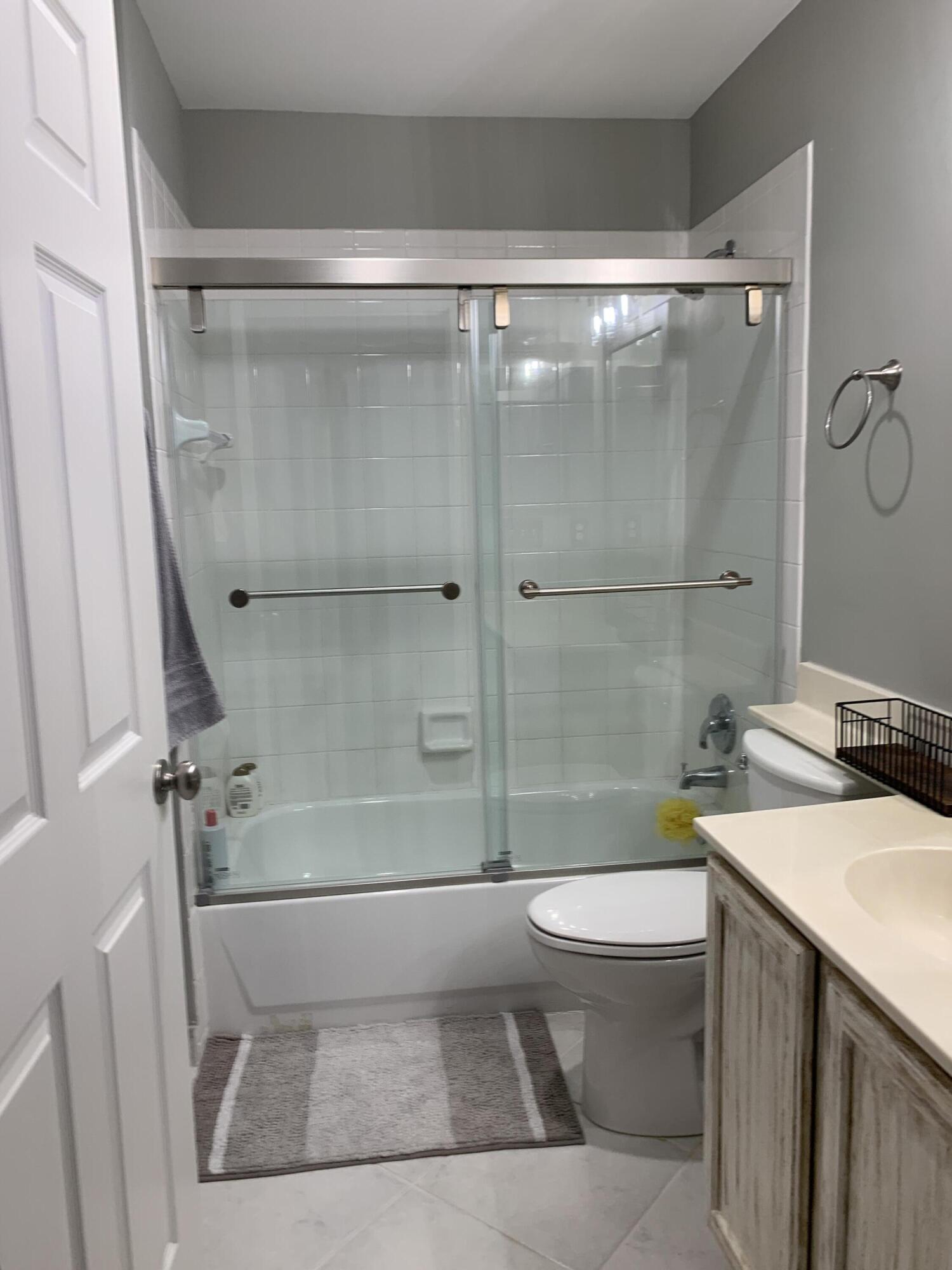 WELLINGTONS EDGE PAR 78 PH 2 - Residential Lease