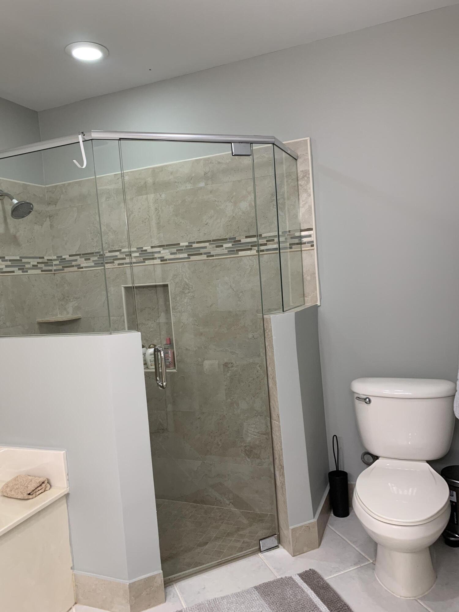 WELLINGTONS EDGE PAR 78 PH 2 - Residential Lease