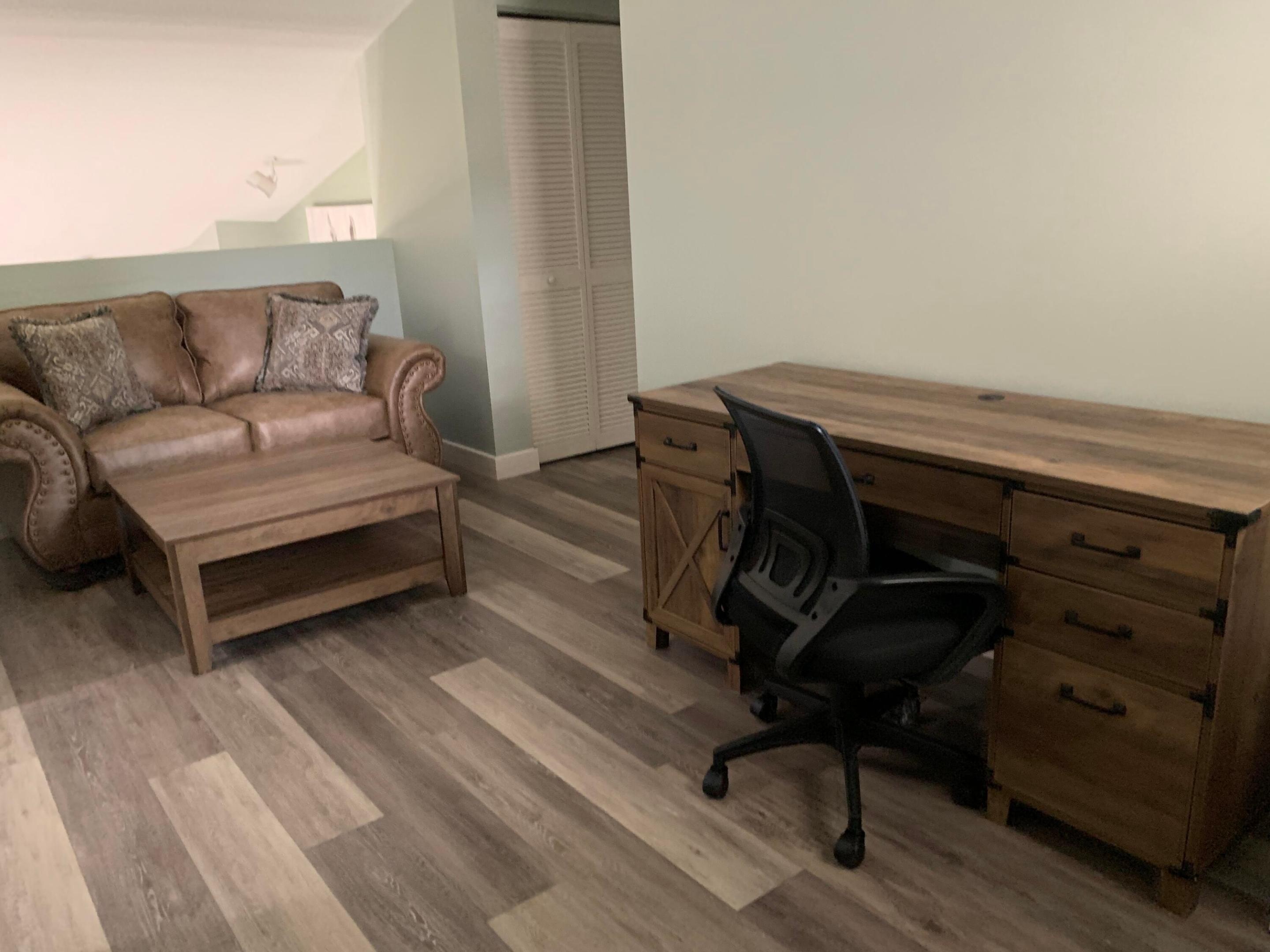 WELLINGTONS EDGE PAR 78 PH 2 - Residential Lease