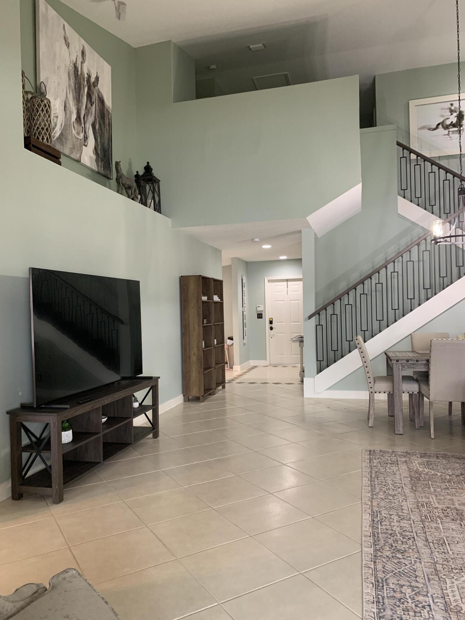 WELLINGTONS EDGE PAR 78 PH 2 - Residential Lease