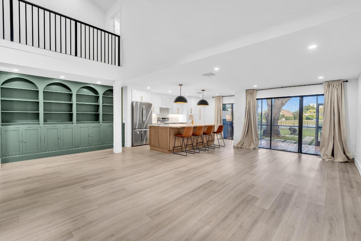 6565 Parkview Drive C