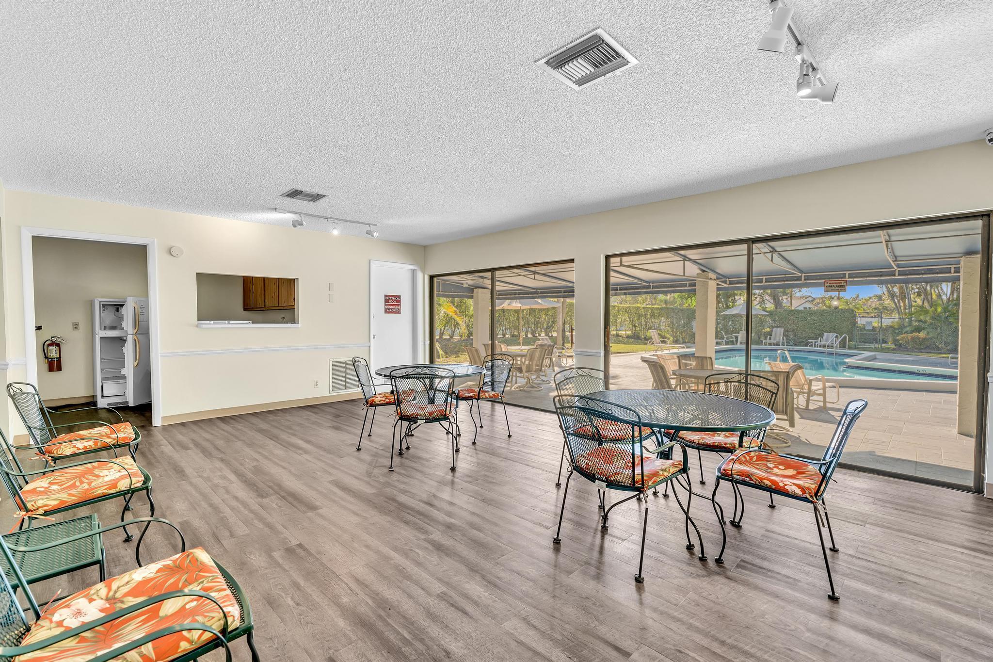 FAIRWAY VILLAGE - Residential