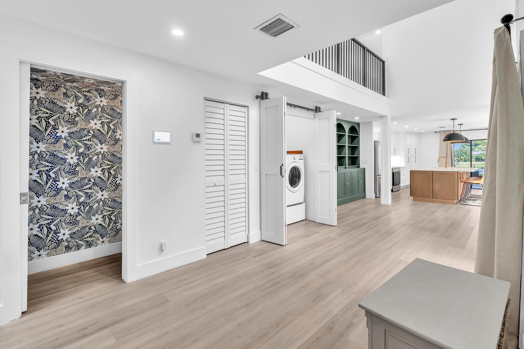 6565 Parkview Drive C