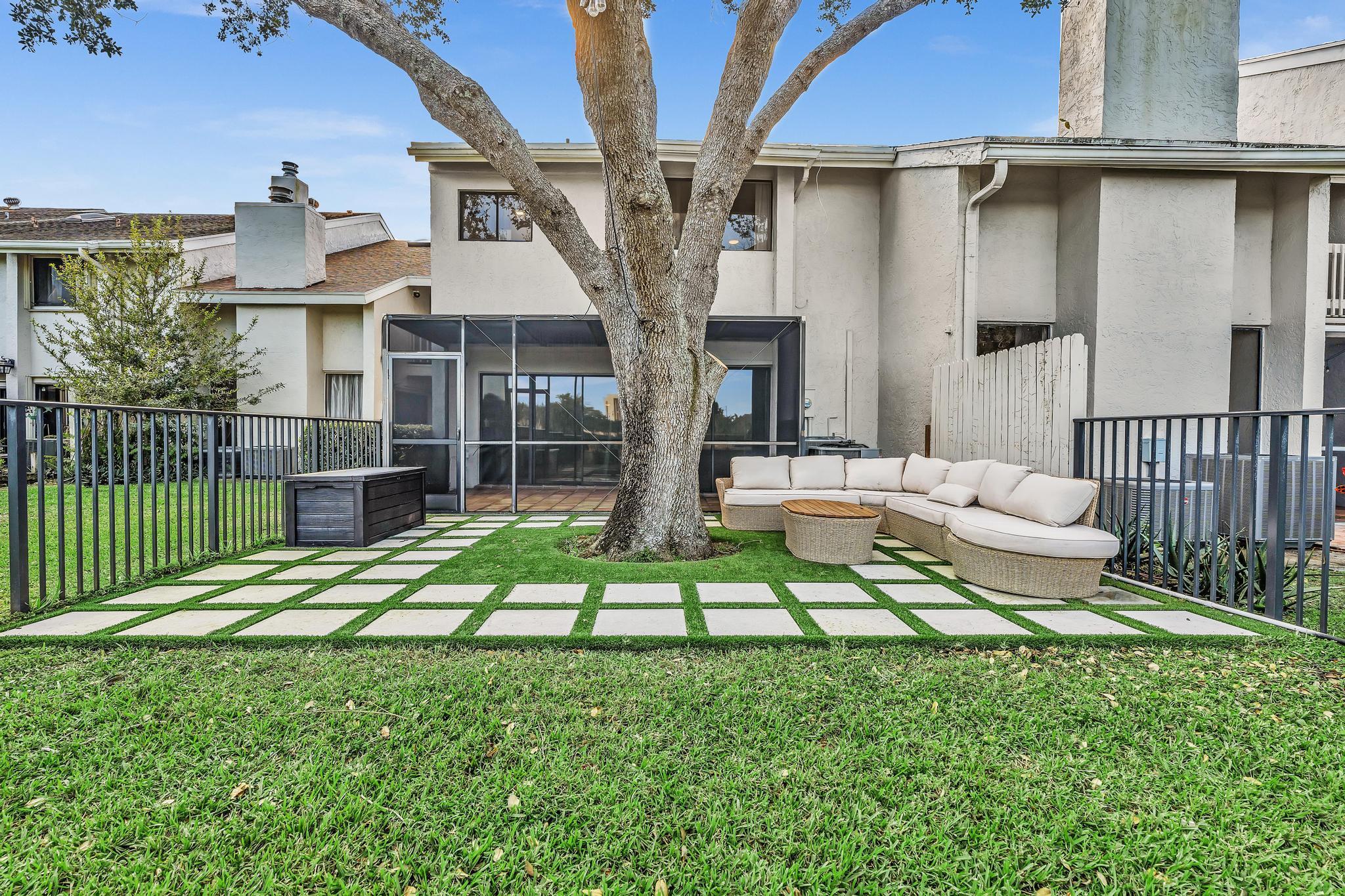 FAIRWAY VILLAGE - Residential