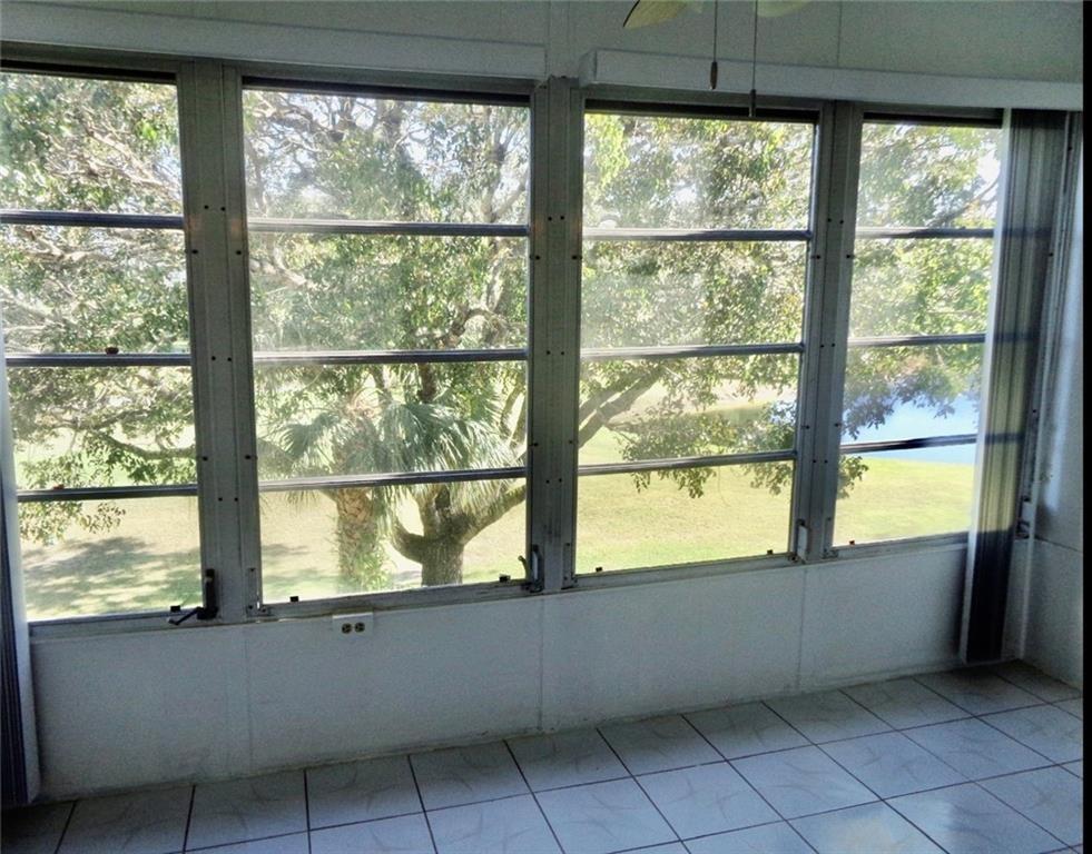 ORIOLE GOLF & TENNIIS 2 - Residential Lease