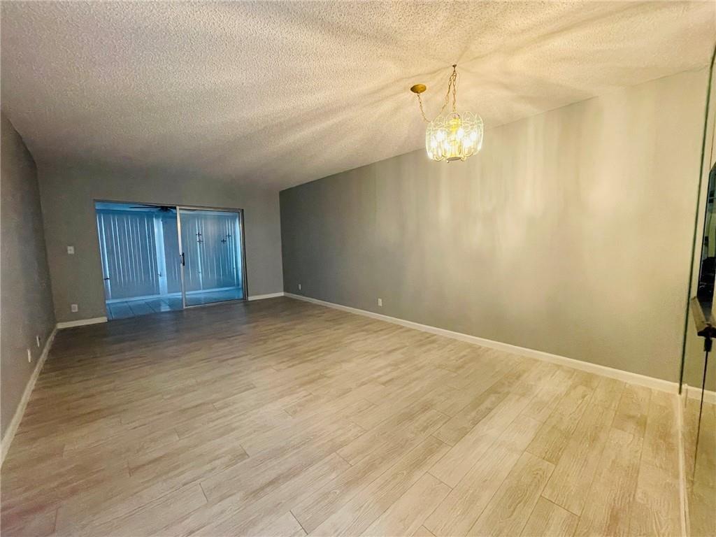 ORIOLE GOLF & TENNIIS 2 - Residential Lease