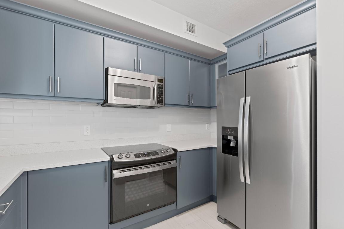 802 W Windward Way 217