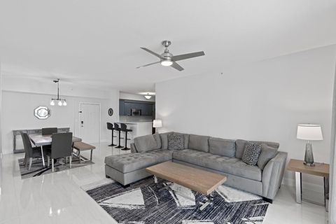 802 W Windward Way 217 Lantana FL 33462