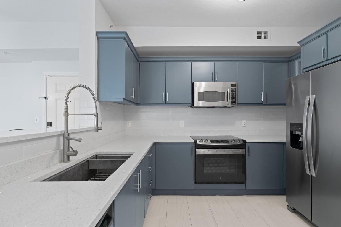 802 W Windward Way 217