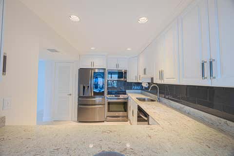 Tiny photo for 801 Palm Trl #9, Delray Beach, FL 33483 (MLS # B26040998)