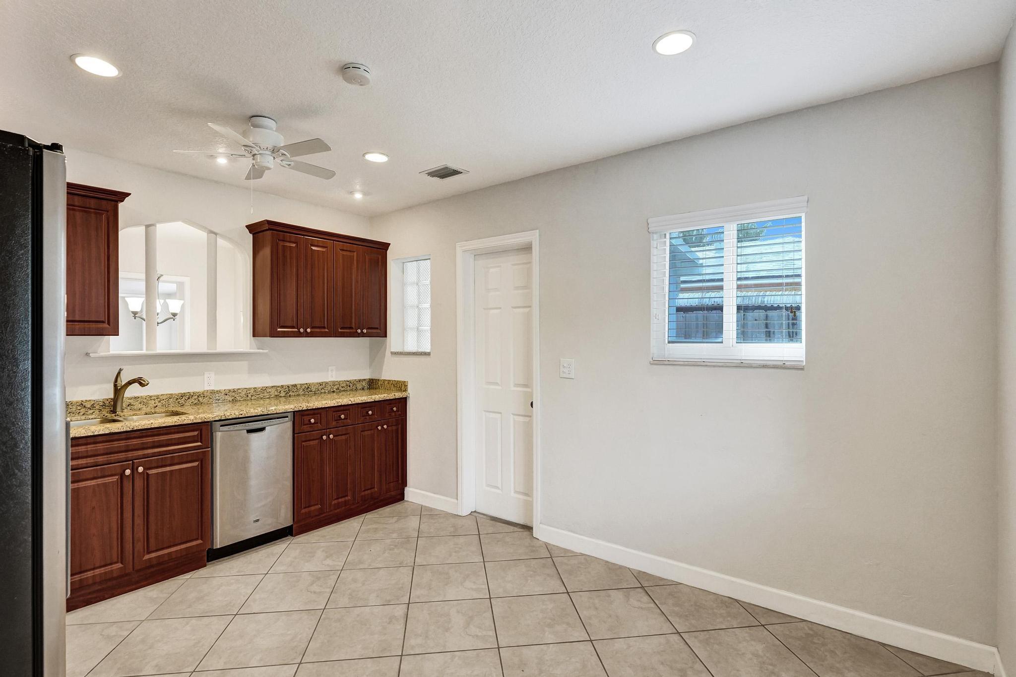 Lakeside Point Add - Residential Lease